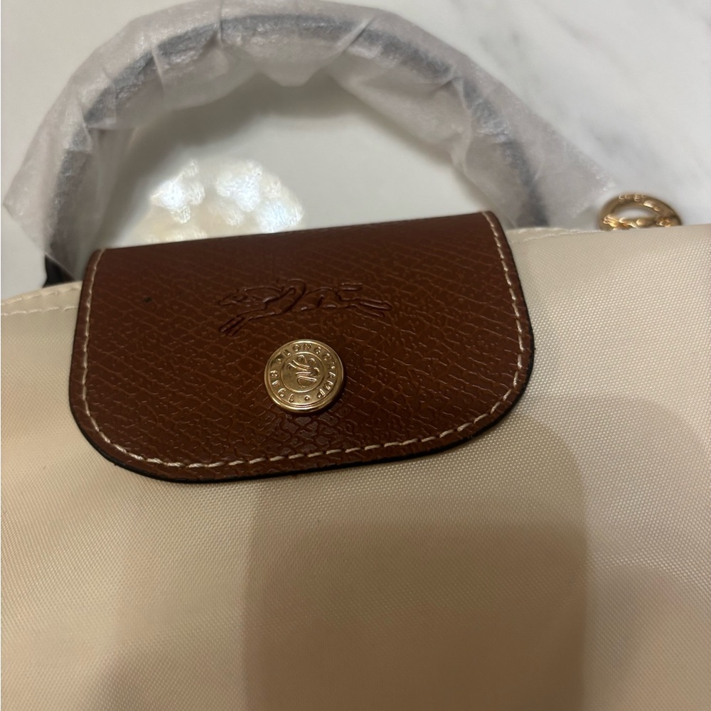 Longchamp Beige Nylon Mini Crossbody with Brown Trim - Picture 2 of 6